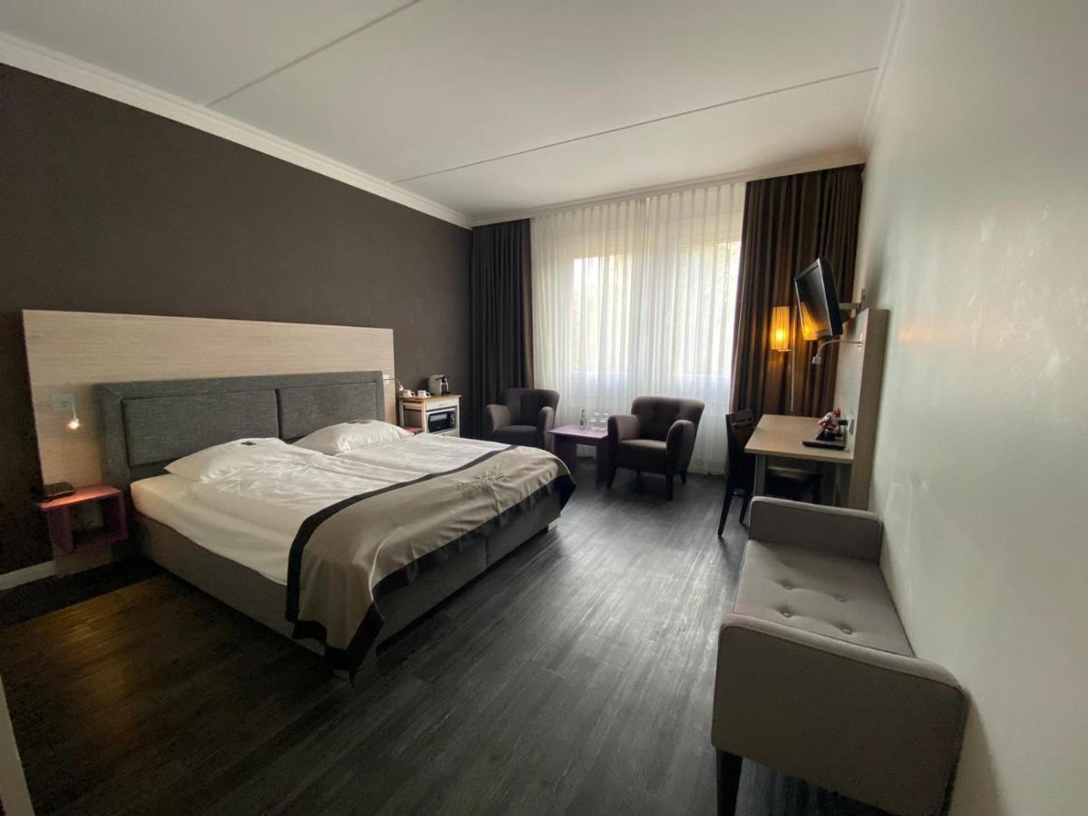 Neues Parkhotel Neumünster Exterior foto