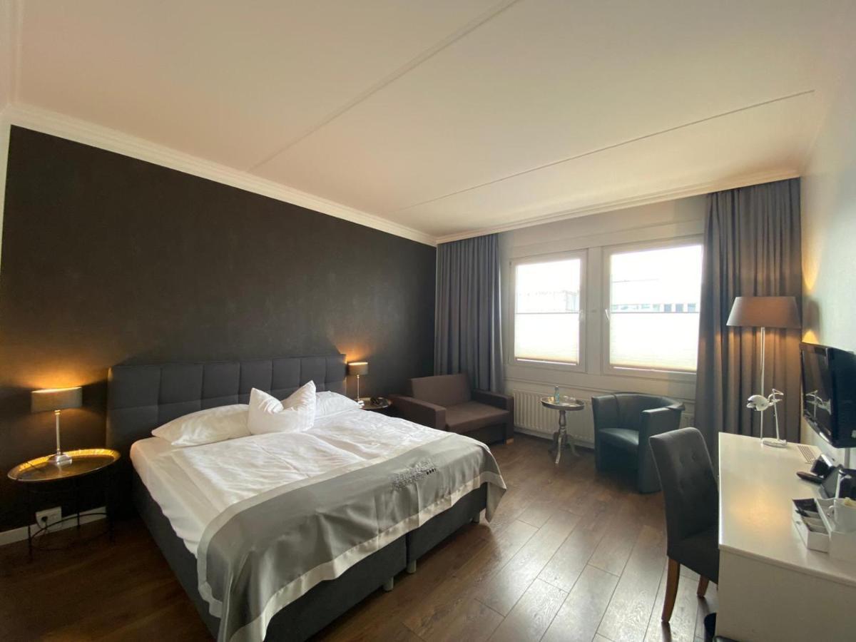 Neues Parkhotel Neumünster Exterior foto