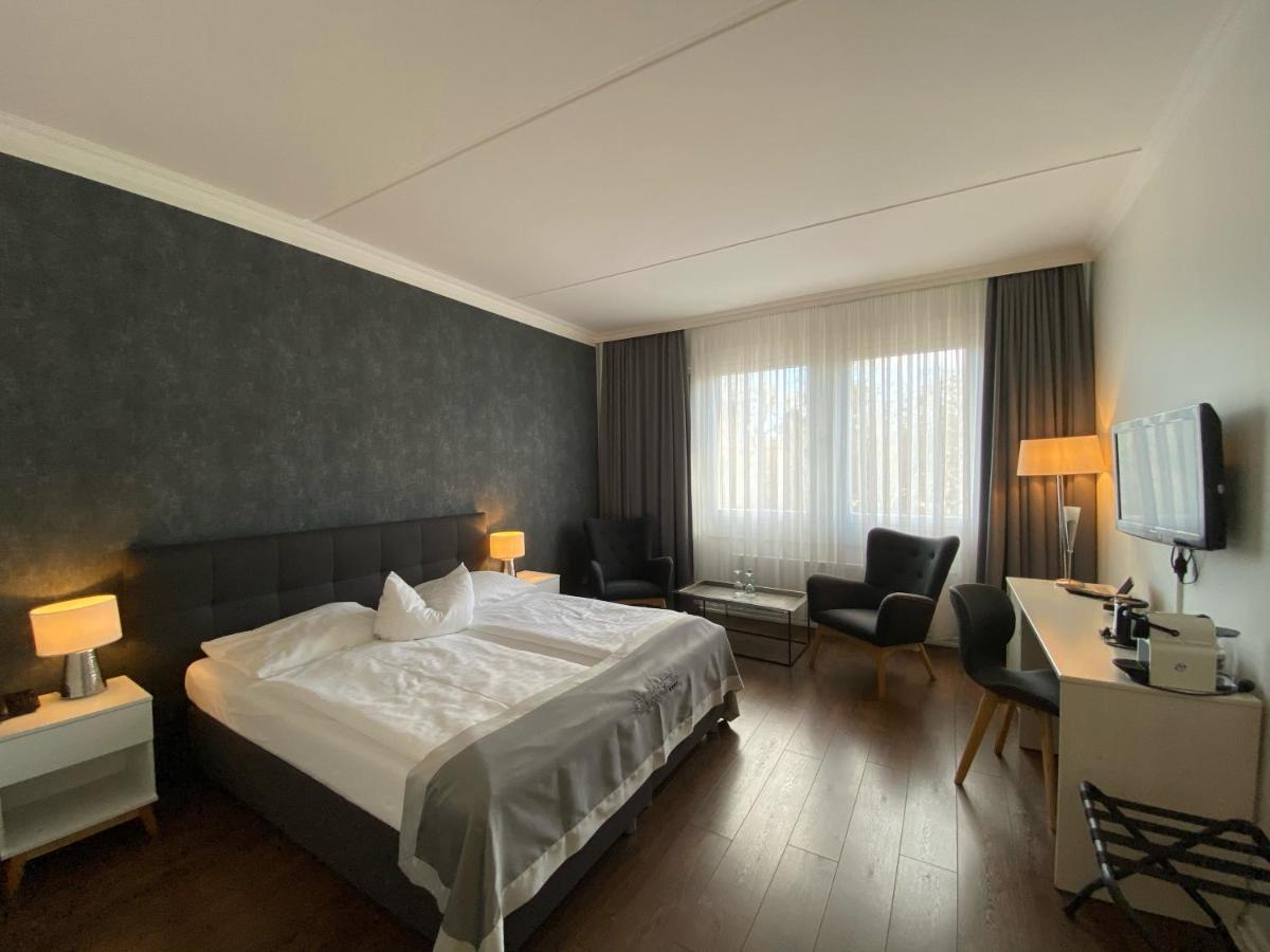 Neues Parkhotel Neumünster Exterior foto